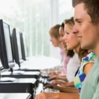 Maintain a certain distance from the screen