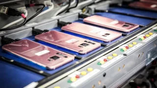 Sales of cell phones manufactured in Tierra del Fuego fell by 40%