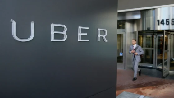 What is Uber? How to use it and the problems with taxi drivers