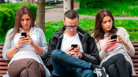 700 MHz frequencies awarded to expand 4G in Argentina